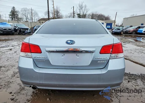 2013 Subaru Legacy 2.5I Premium из США, поврежденный, VIN 4S3BMBC63D3009191